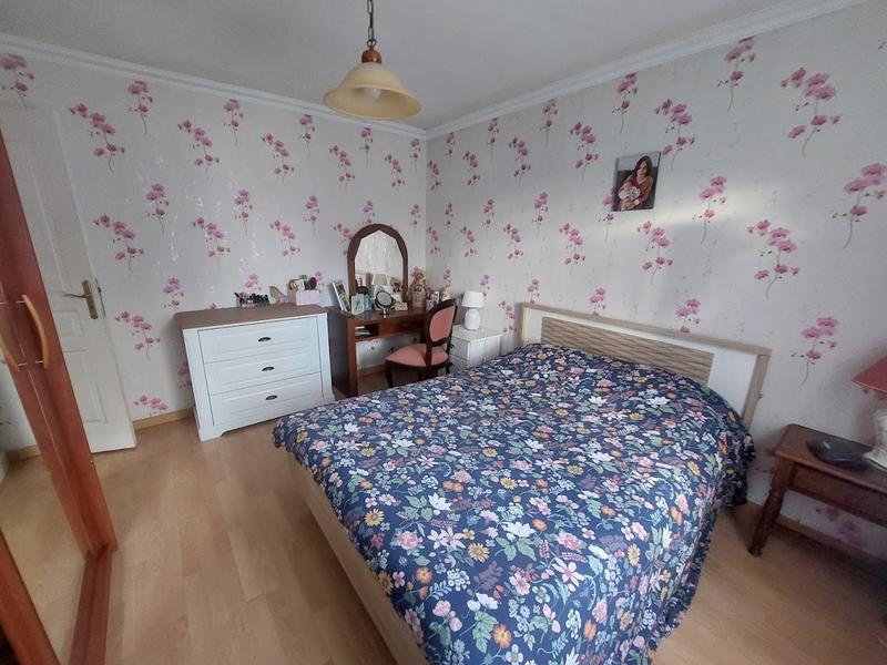 Maison - 196 m² - 9 pièces