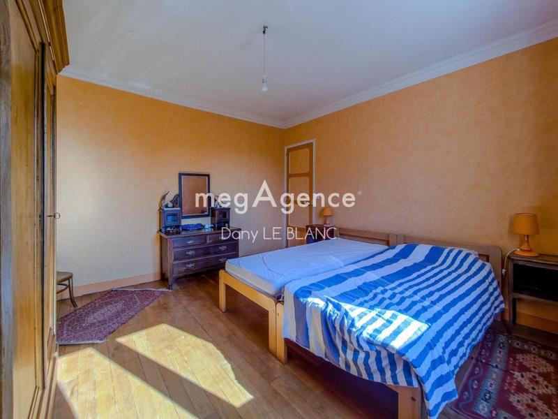 Maison - 180 m² - 7 pièces