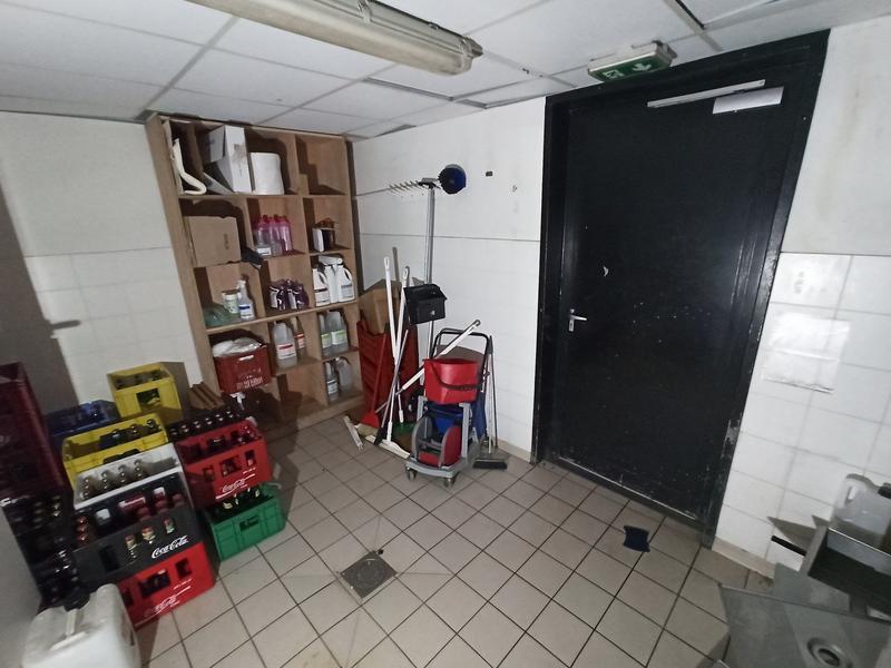 Local commercial - 373 m²