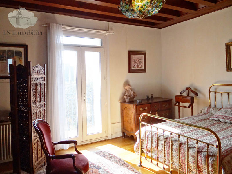 Villa - 230 m² - 8 pièces