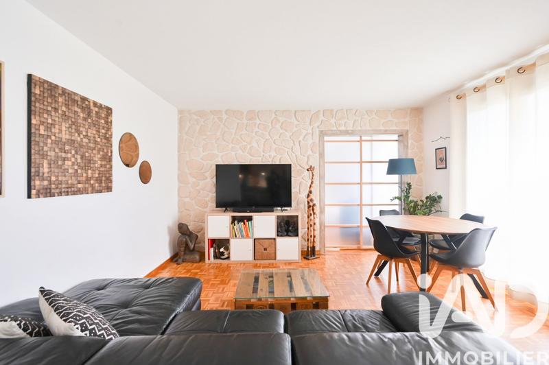 Appartement - 80 m² - 4 pièces