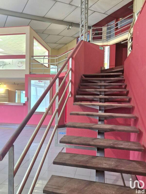Local commercial - 642 m²