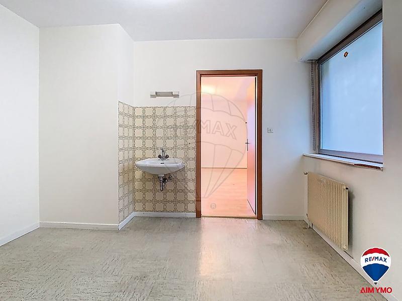 Maison - 248 m² - 14 pièces