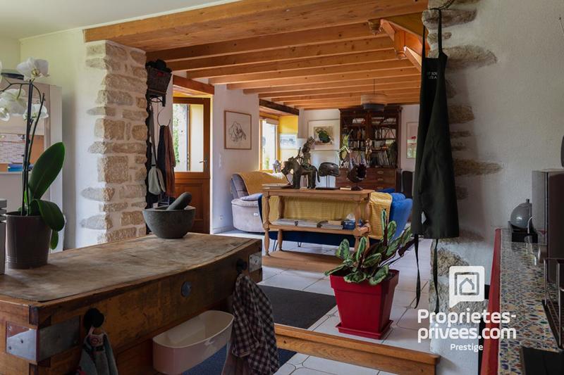 Demeure - 335 m² - 15 pièces