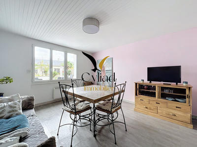 Maison - 92 m² - 4 pièces