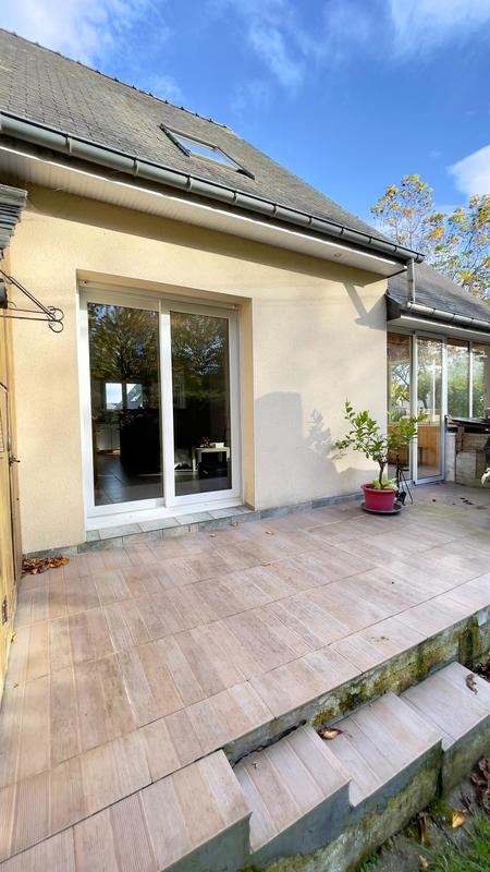 Maison - 111 m² - 6 pièces