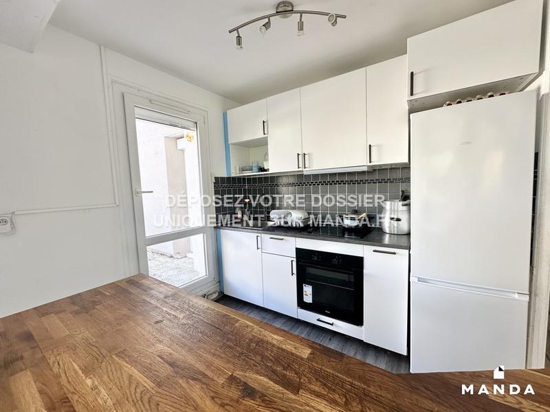 Chambre - 10 m² - 4 pièces