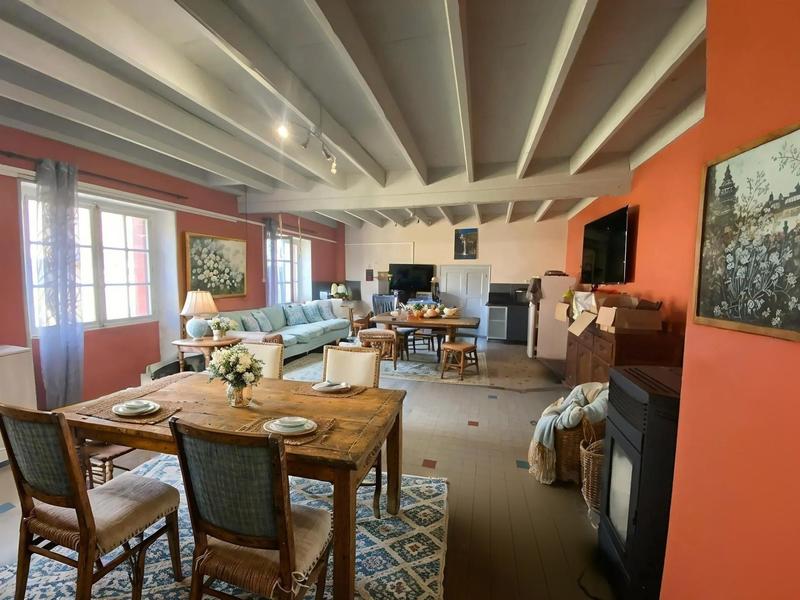 Maison - 200 m² - 4 pièces