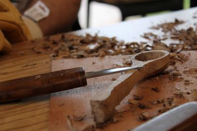 Sculptez un objet en bois