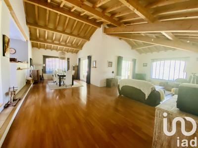 Maison - 197 m² - 5 pièces