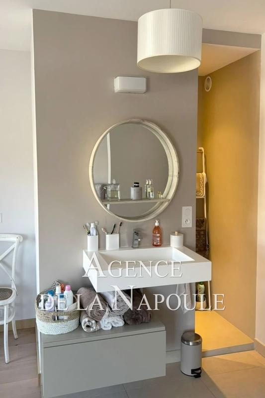 Appartement - 96 m² - 3 pièces
