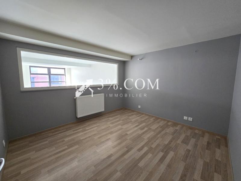 Loft - 145 m² - 5 pièces