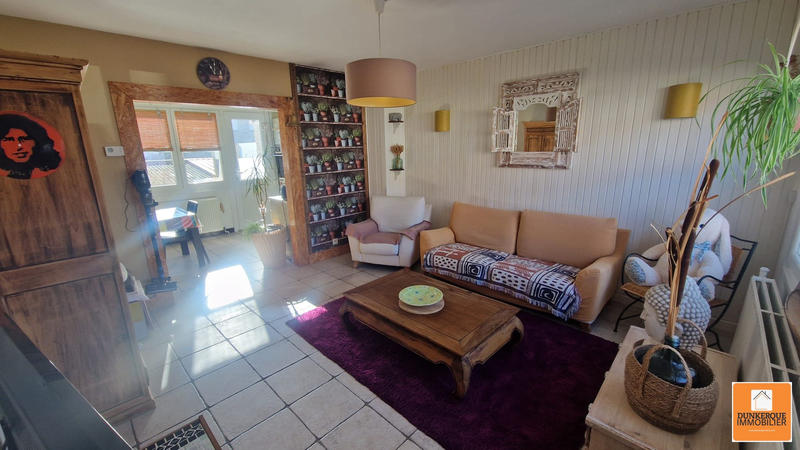 Maison - 95 m² - 5 pièces