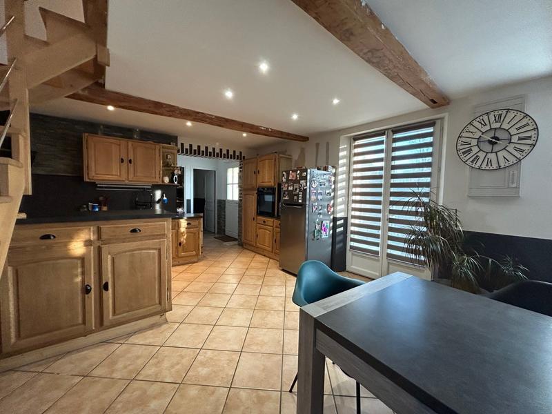 Maison - 97 m² - 4 pièces