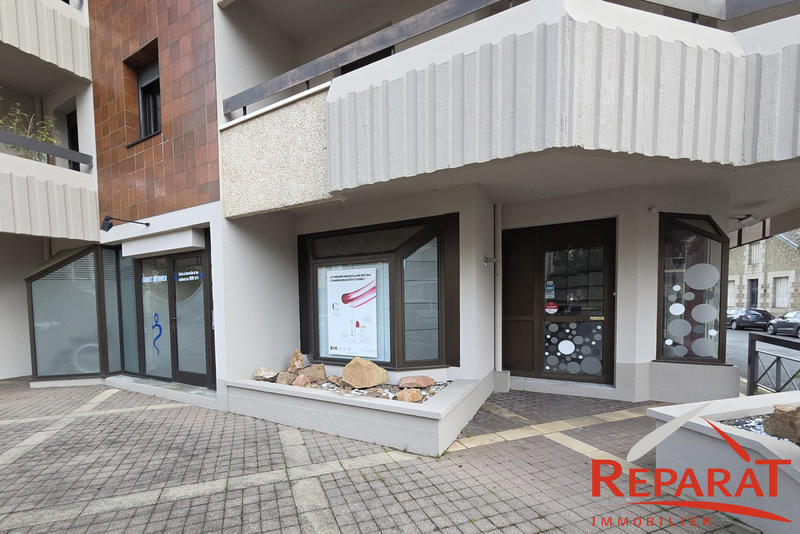 Local commercial - 104 m²