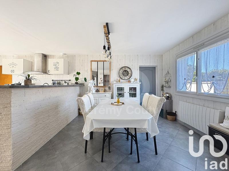 Maison - 98 m² - 5 pièces