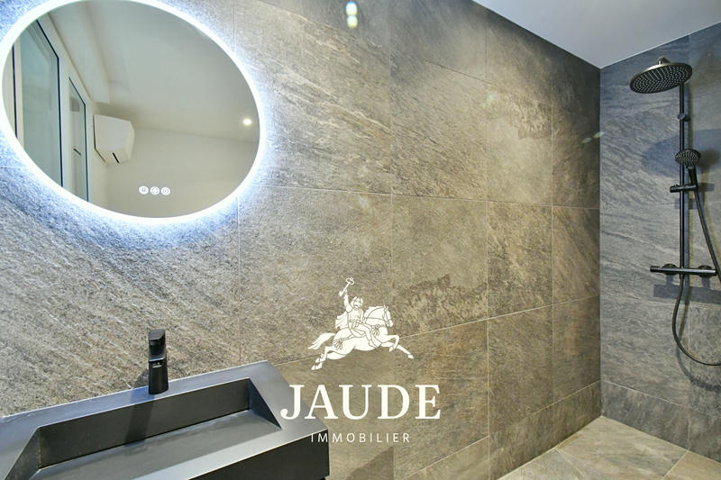 Appartement - 202 m² - 5 pièces