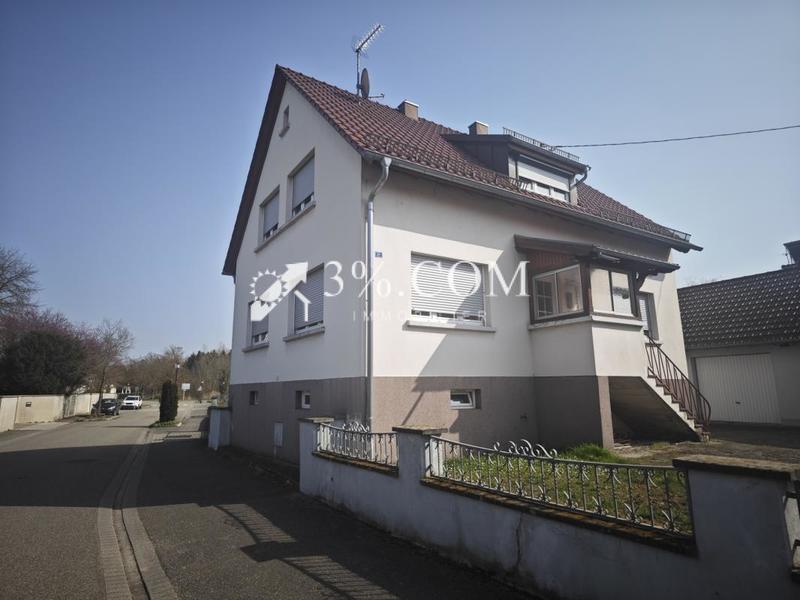 Propriété - 202 m² - 8 pièces