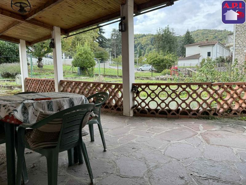 Maison - 98 m² - 4 pièces