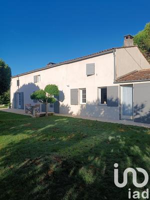 Maison - 252 m² - 10 pièces