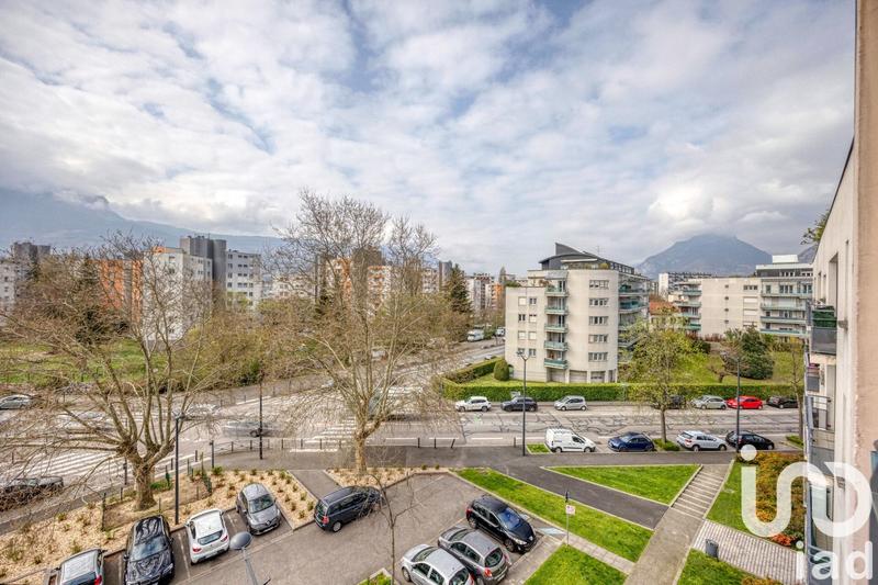 Appartement - 85 m² - 4 pièces