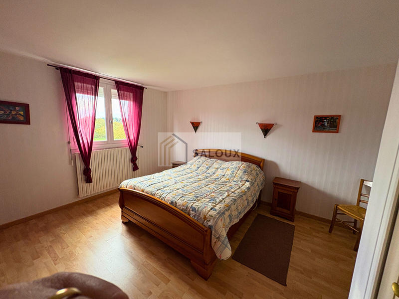 Maison - 153 m² - 7 pièces