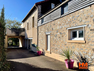 Appartement - 92 m² - 3 pièces