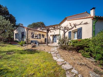 Villa - 263 m² - 5 pièces