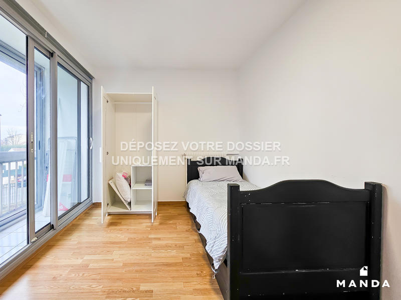 Chambre - 12 m² - 4 pièces