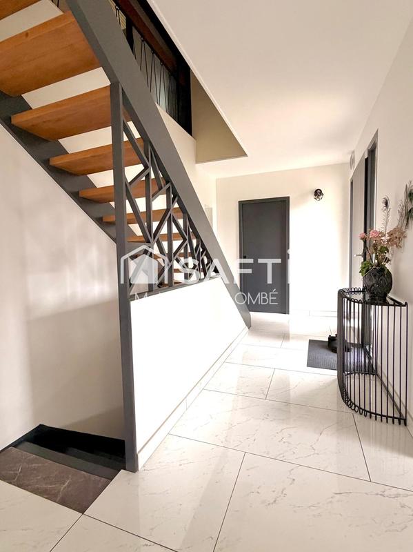 Maison - 163 m² - 7 pièces