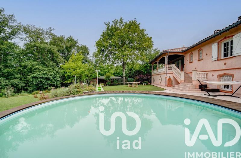 Maison - 200 m² - 9 pièces