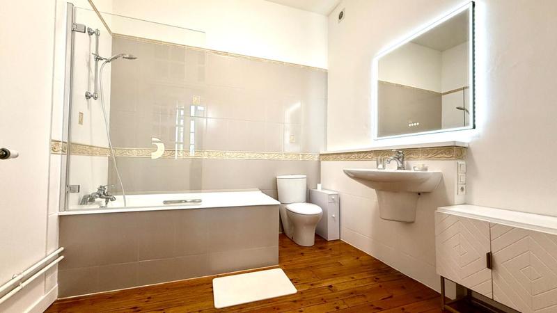 Appartement - 166 m² - 5 pièces