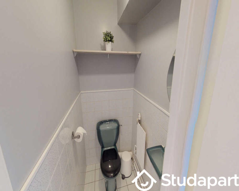 Chambre - 120 m² - 1 pièce