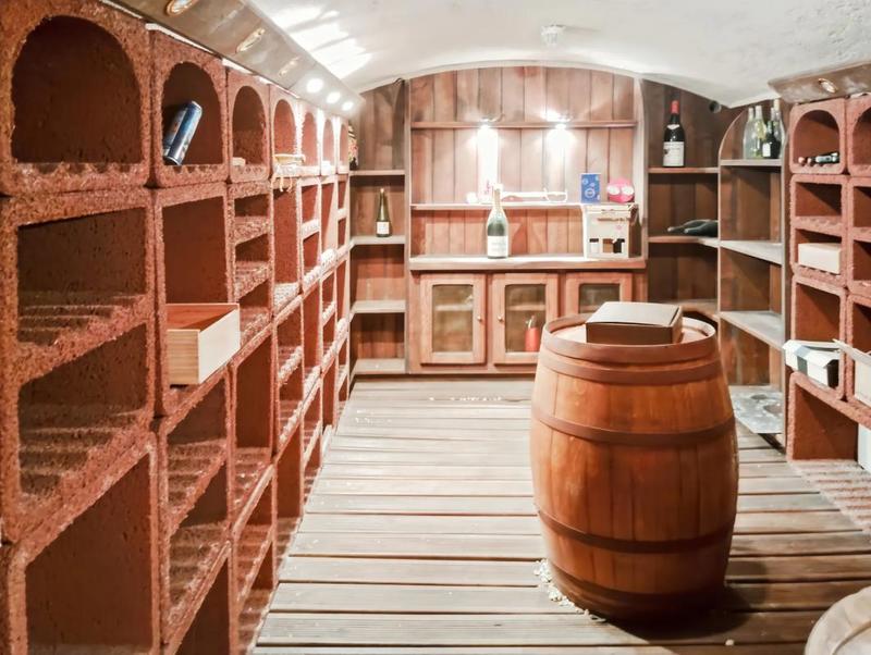 Propriété - 220 m² - 7 pièces