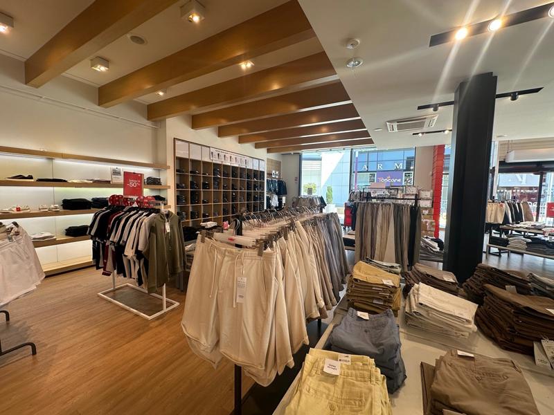 Local commercial - 347 m²