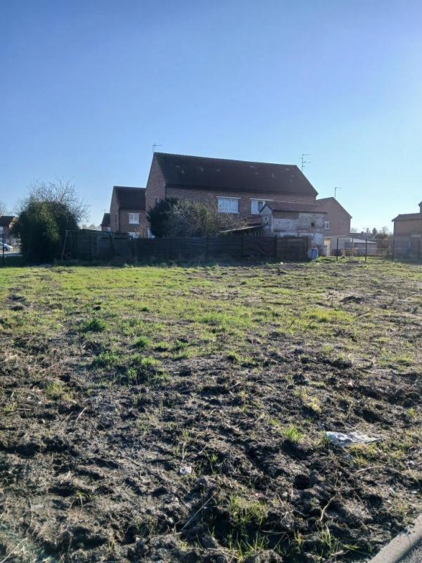Terrain constructible - 556 m²