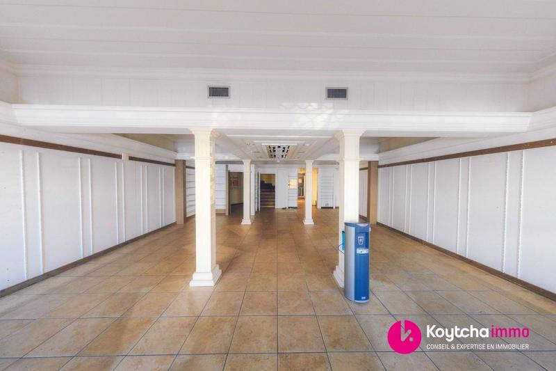 Local commercial - 380 m²