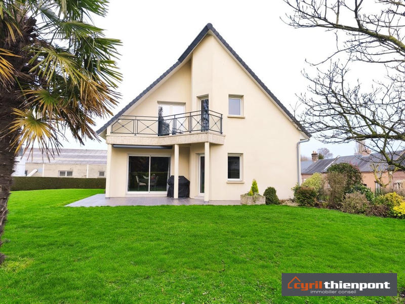 Pavillon - 180 m² - 7 pièces