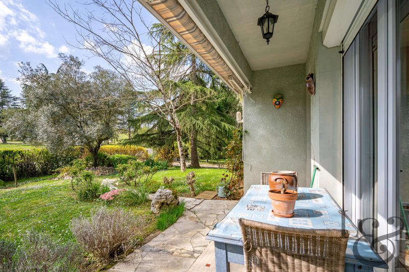 Maison - 195 m² - 6 pièces