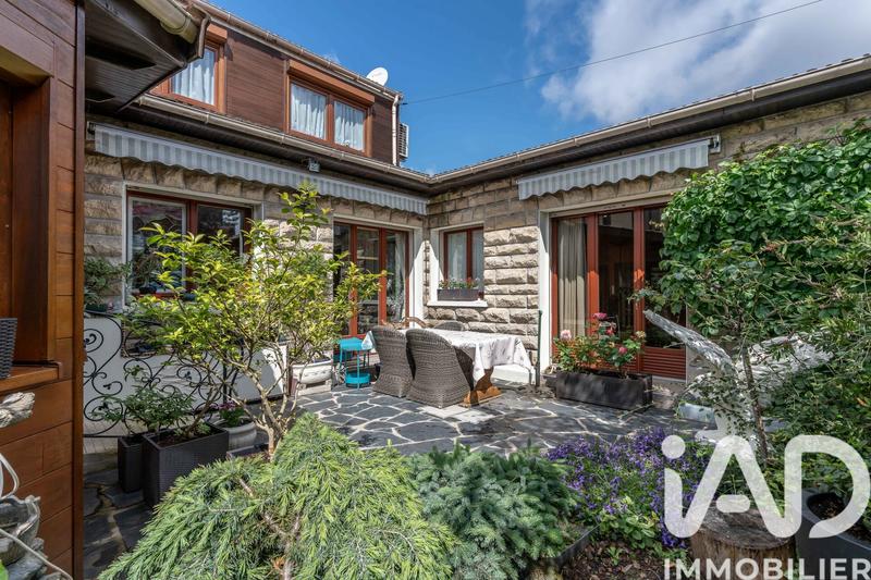 Maison - 138 m² - 7 pièces