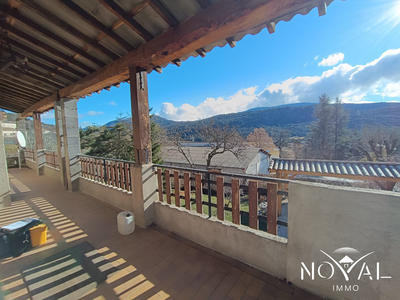 Maison - 92 m² - 4 pièces