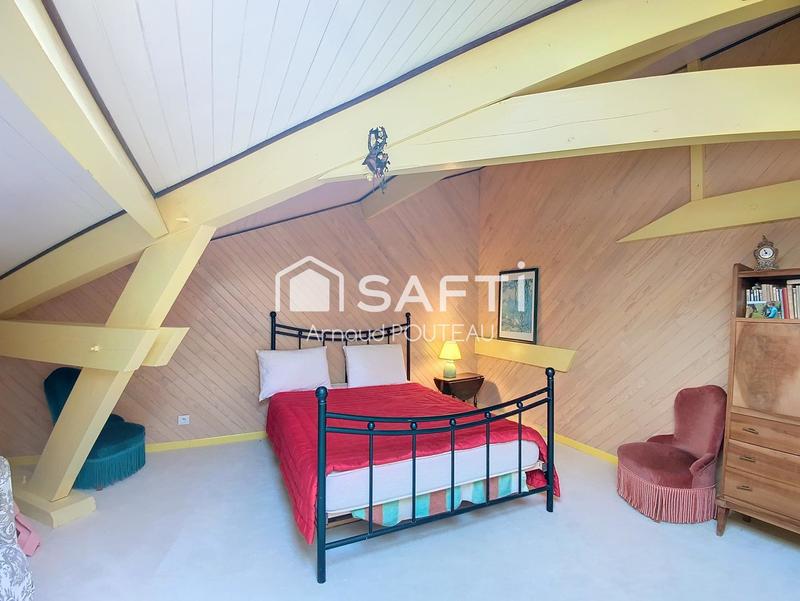 Propriété - 255 m² - 8 pièces