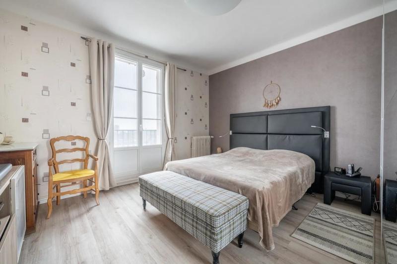 Maison - 174 m² - 7 pièces