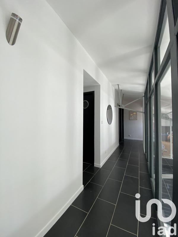 Maison - 239 m² - 7 pièces