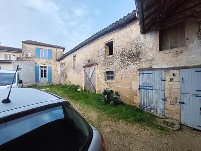 Maison - 96 m² - 3 pièces
