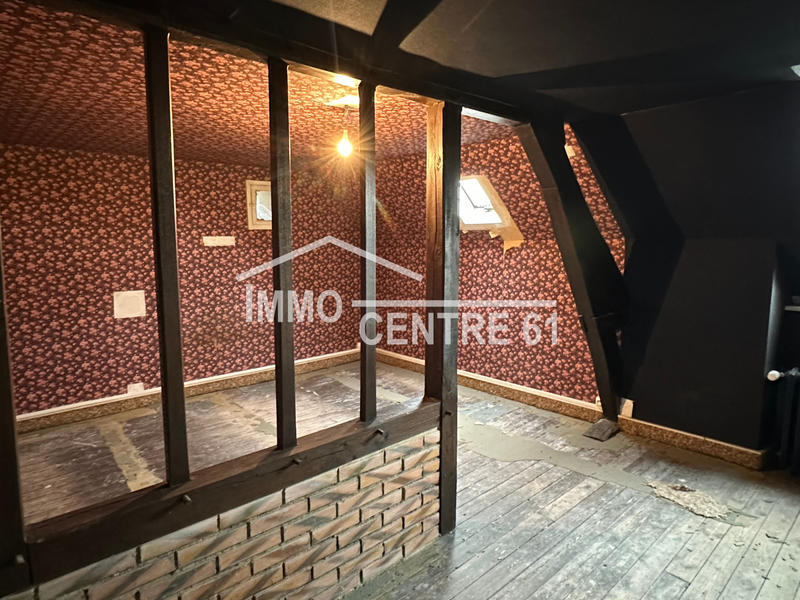 Maison - 163 m² - 9 pièces