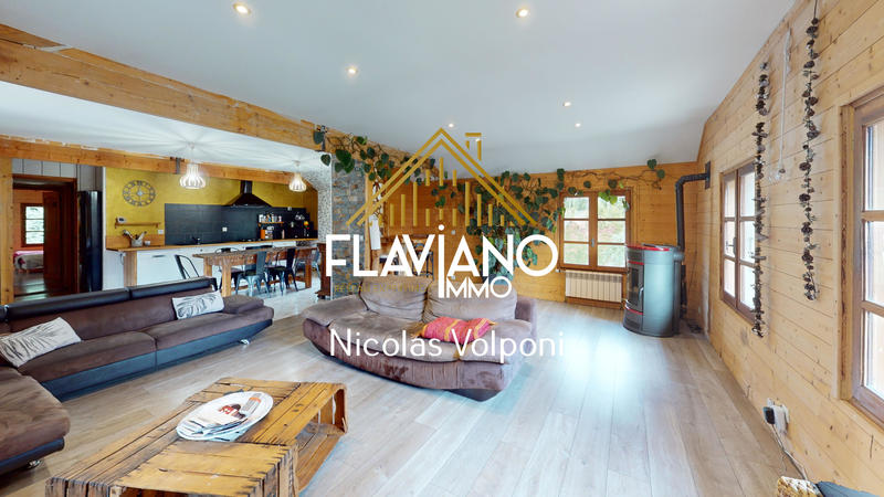 Appartement - 193 m² - 5 pièces