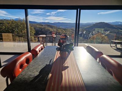 Maison de bois - 174 m² - 5 pièces