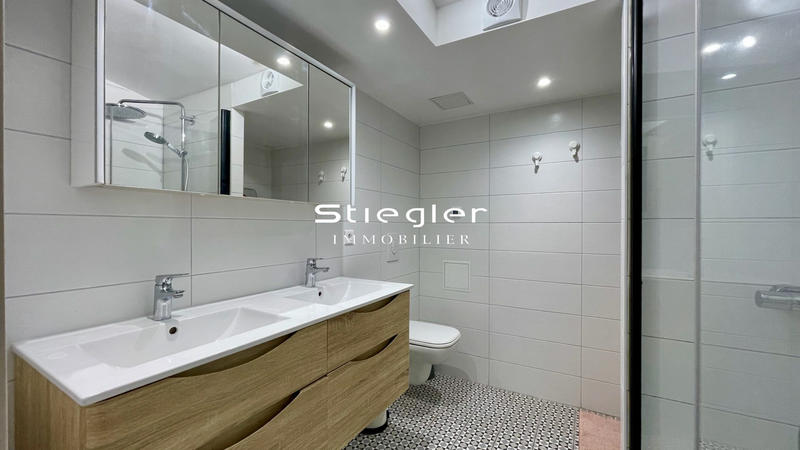 Maison - 139 m² - 7 pièces