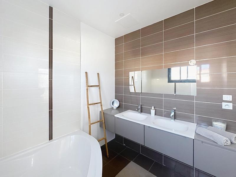 Maison - 144 m² - 6 pièces